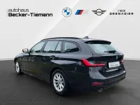 Gebraucht BMW 318 Advantage 150 PS (110 kW) 2022 Schwarz Limousine