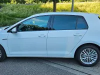 Używany VW Golf VII Cup 110 KM (80 kW) 2015 Biały Sedan/Limuzyna