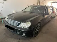 Gebraucht Mercedes C180 143 PS (105 kW) 2005 Schwarz Kombi