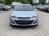 gebraucht Opel Astra 1.6 CDTI DPF Exklusiv Metallic