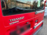 Gebraucht Ford Transit 155 PS (114 kW) 2012 Rot Kombi