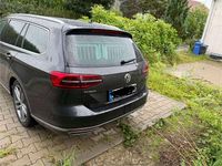 Gebraucht VW Passat Highline 220 PS (161 kW) 2017 Grau Kombi