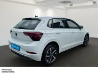 Gebraucht VW Polo Life 95 PS (69 kW) 2024 Weiss Kleinwagen