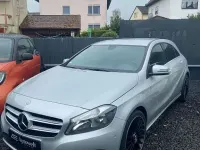 Gebraucht Mercedes A180 122 PS (89 kW) 2013 Silber Kleinwagen