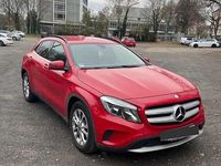 Gebraucht Mercedes GLA200 136 PS (100 kW) 2014 Rot SUV