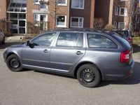 Gebraucht Skoda Octavia Elegance 140 PS (102 kW) 2009 Grau metallic Kombi