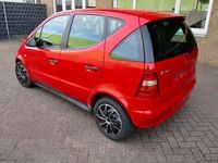 Gebraucht Mercedes A140 Classic 82 PS (60 kW) 1999 Rot Van / Kleinbus
