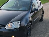 Gebraucht VW Golf V 115 PS (84 kW) 2004 Schwarz Kleinwagen