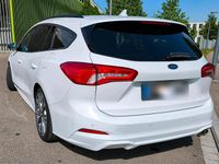 Usata Ford Focus ST-Line 120 CV (88 kW) 2019 Bianco Station wagon