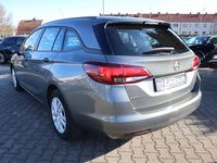 Gebraucht Opel Astra Edition 110 PS (80 kW) 2017 Grau Kombi