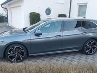 Gebraucht VW Passat R-line 150 PS (110 kW) 2025 Grau Kombi
