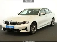 Gebraucht BMW 318 Sport Line 150 PS (110 kW) 2022 Weiß Limousine
