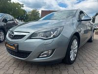 Gebraucht Opel Astra Innovation 140 PS (102 kW) 2012 Silbersee/perl silber (m2) Kombi