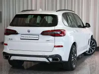 Gebraucht BMW X5 M Sport 286 PS (210 kW) 2023 Alpinweiß uni SUV