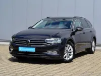 Gebraucht VW Passat 150 PS (110 kW) 2022 Deep black perleffekt (metallic) Kombi