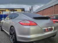 Gebraucht Porsche Panamera 250 PS (183 kW) 2012 Silber Kleinwagen