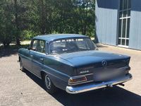 Gebraucht Mercedes 200 50 PS (36 kW) 1965 Blau Limousine