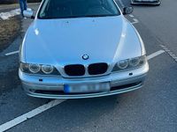 Gebraucht BMW 530 193 PS (141 kW) 2003 Silber Kombi