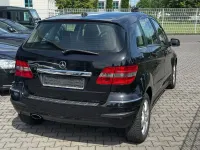 Gebraucht Mercedes B180 109 PS (80 kW) 2010 Schwarz Van / Kleinbus