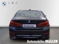 Gebraucht BMW 520 Luxury Line 184 PS (135 kW) 2018 Black sapphire metallic Limousine