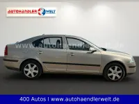 Używany Skoda Octavia Elegance 105 KM (77 kW) 2005 Beżowy Sedan/Limuzyna