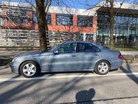 Gebraucht Mercedes E240 Avantgarde 177 PS (130 kW) 2004 Limousine