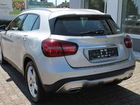 gebraucht Mercedes GLA180 Urban *LED*Navi*LM18"*