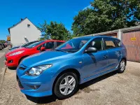 Gebraucht Hyundai i30 Classic 109 PS (80 kW) 2011 Blau Kombi
