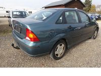 Gebraucht Ford Focus Finesse 75 PS (55 kW) 2003 Neptungrün metallic Limousine