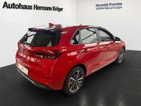 Gebraucht Hyundai i30 Advantage 160 PS (117 kW) 2024 Engine red Limousine