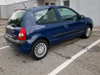 Gebraucht Renault Clio Authentique 58 PS (42 kW) 2004 Blau Kleinwagen