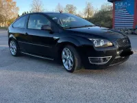 Używany Ford Focus ST 224 KM (164 kW) 2007 Czarny Sedan/Limuzyna