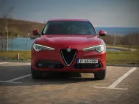 Gebraucht Alfa Romeo Stelvio Super 209 PS (153 kW) 2017 Rot SUV