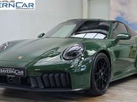 Gebraucht Porsche 992 541 PS (397 kW) 2025 Sonderlackierung irishgreen Coupé