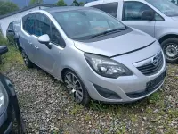 Gebraucht Opel Meriva 101 PS (74 kW) 2011 Silber Van / Kleinbus
