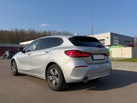 Gebraucht BMW 118 Advantage 140 PS (102 kW) 2020 Silber Kleinwagen