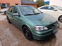 Usata Opel Astra 75 CV (55 kW) 1998 Verde Berlina