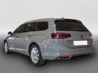 Gebraucht VW Passat Elegance 150 PS (110 kW) 2024 Grau Kombi