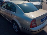 Gebraucht Skoda Superb 163 PS (119 kW) 2005 Beige Limousine