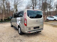 Gebraucht Ford Tourneo Titanium 155 PS (114 kW) 2013 Beige Van / Kleinbus