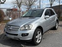 Gebraucht Mercedes ML320 224 PS (164 kW) 2007 Silber SUV