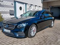 Gebraucht Mercedes E220 AMG line 194 PS (142 kW) 2020 Schwarz Limousine