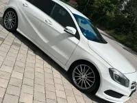 Gebraucht Mercedes A180 122 PS (89 kW) 2013 Weiß Kleinwagen