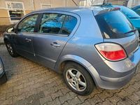 Gebraucht Opel Astra 105 PS (77 kW) 2005 Grau Limousine