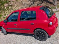 Gebraucht Renault Clio II Expression 75 PS (55 kW) 2010 Rot Kleinwagen