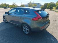 Gebraucht Volvo V40 Kinetic 120 PS (88 kW) 2018 Grau Limousine