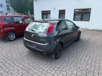 Gebraucht Fiat Grande Punto 65 PS (47 kW) 2009 Grau Kleinwagen