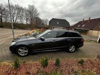 Gebraucht Mercedes E220 Avantgarde 170 PS (125 kW) 2010 Grau Kombi