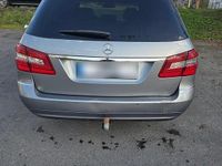 Gebraucht Mercedes E220 170 PS (125 kW) 2010 Grau Kombi