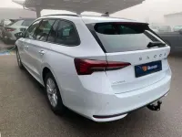 Neu Skoda Octavia Selection 150 PS (110 kW) 2025 Moonweiss metallic Kombi